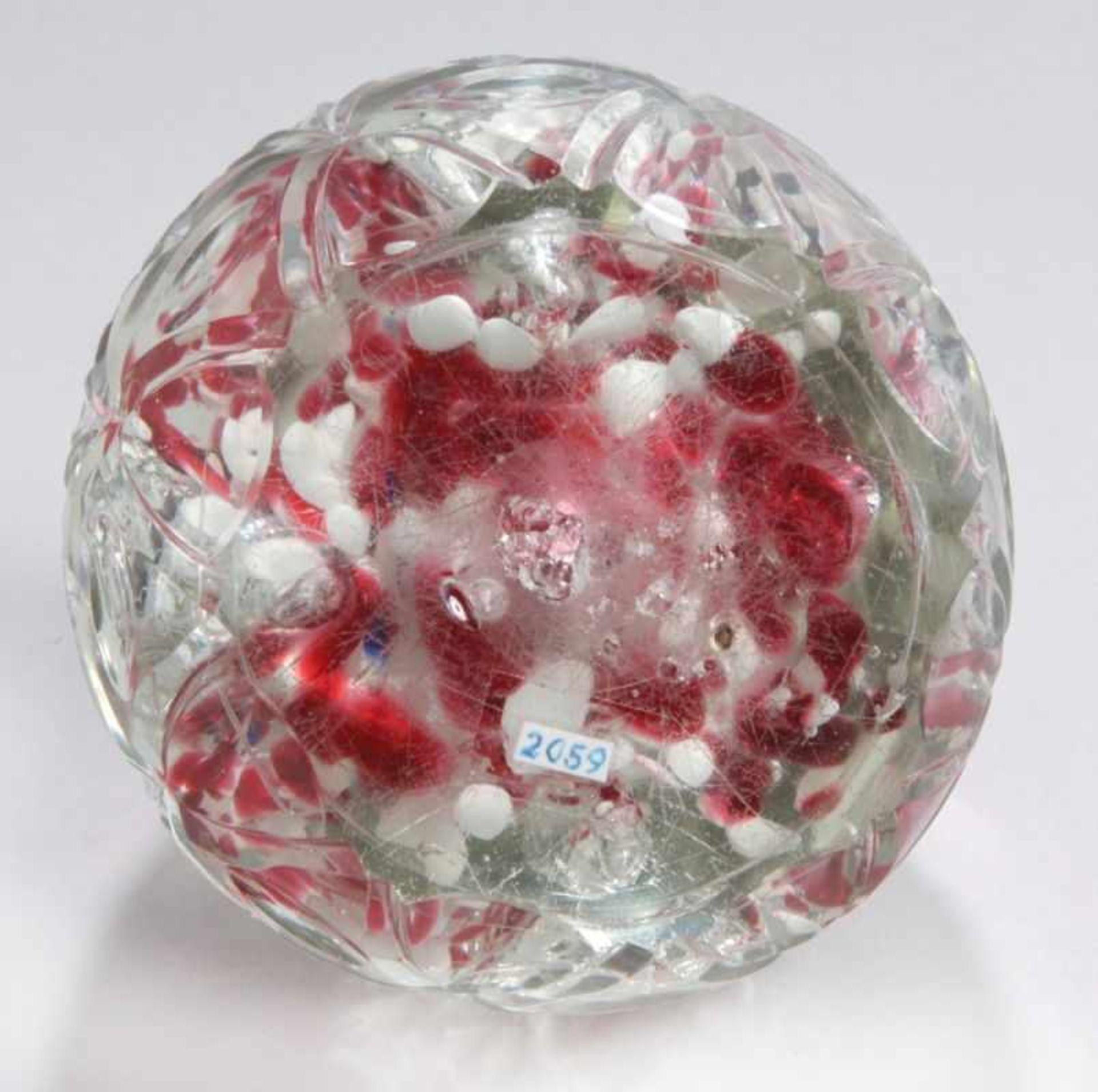 Glas-Paperweight, Böhmen oder Schlesien, um 1880-1910, über plan geschliffenem - Bild 2 aus 2