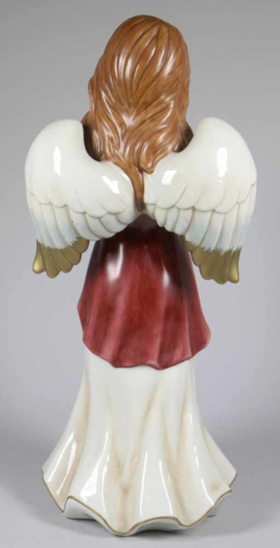 Porzellan-Figur, "Engel mit Taube", Goebel, 2. Hälfte 20. Jh., polychrom, H 43 cm- - -20.00 % - Bild 2 aus 3