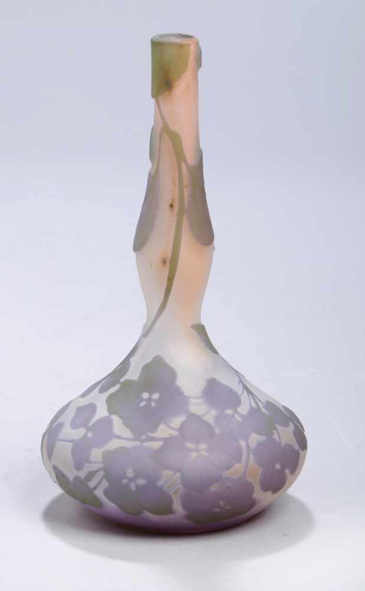 Glas-Ziervase, "Hortensia/Soliflore", Emile Gallé, Nancy, um 1904-06, runder Stand,gedrückt