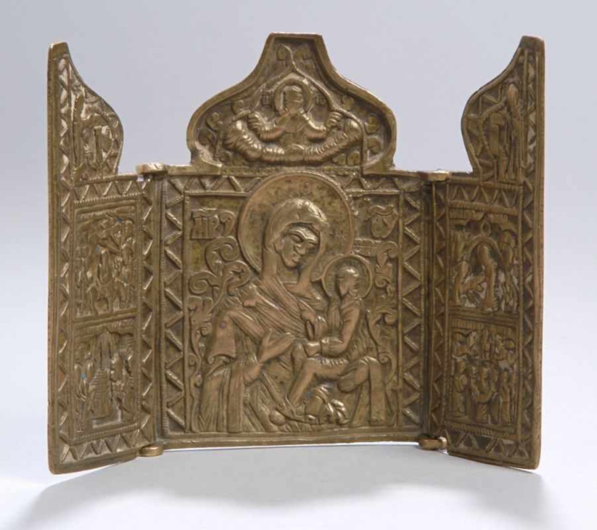 Kleiner Bronze-Flügelaltar bzw. -Reiseikone, Russland, 19. Jh., 3-flügliges Triptychon,bestehend aus