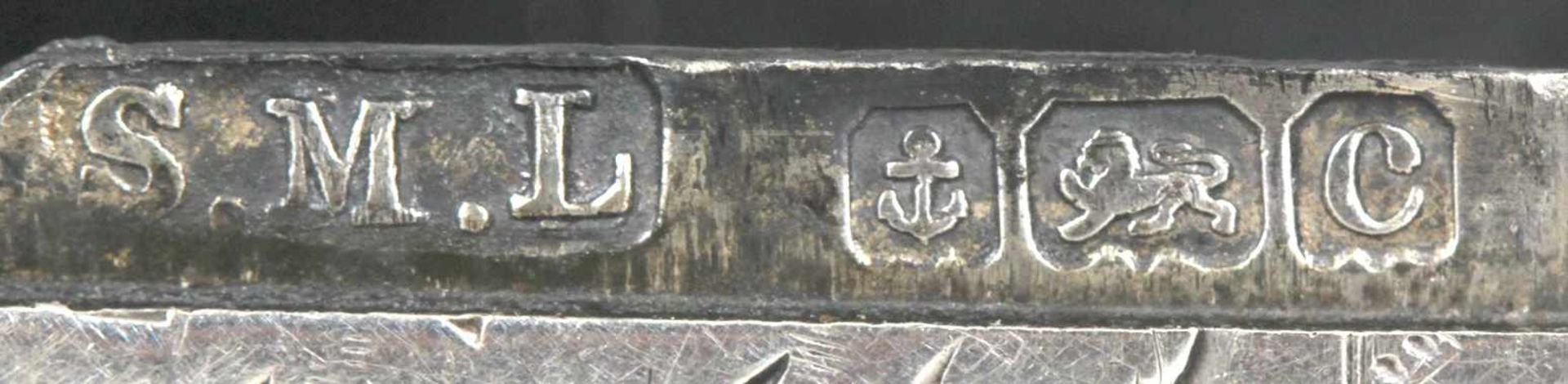 Streichholz-Etui, Birmingham, 1902, Sterling Silber, scharniert, Wandung mit ziseliertemDekor und - Bild 4 aus 4