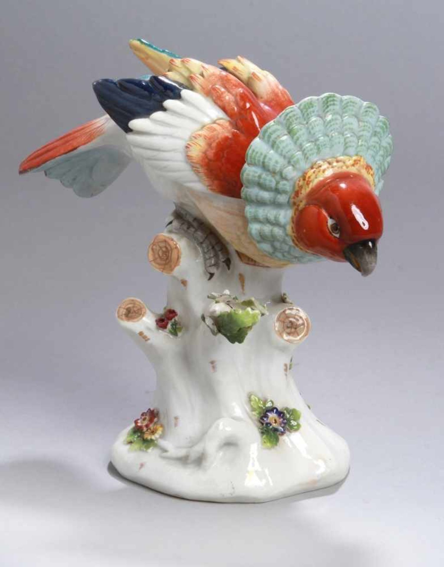 Porzellan-Tierplastik, "Vogel", wohl Thüringen, 1. Hälfte 20. Jh., auf mit plastischenBlümchen-