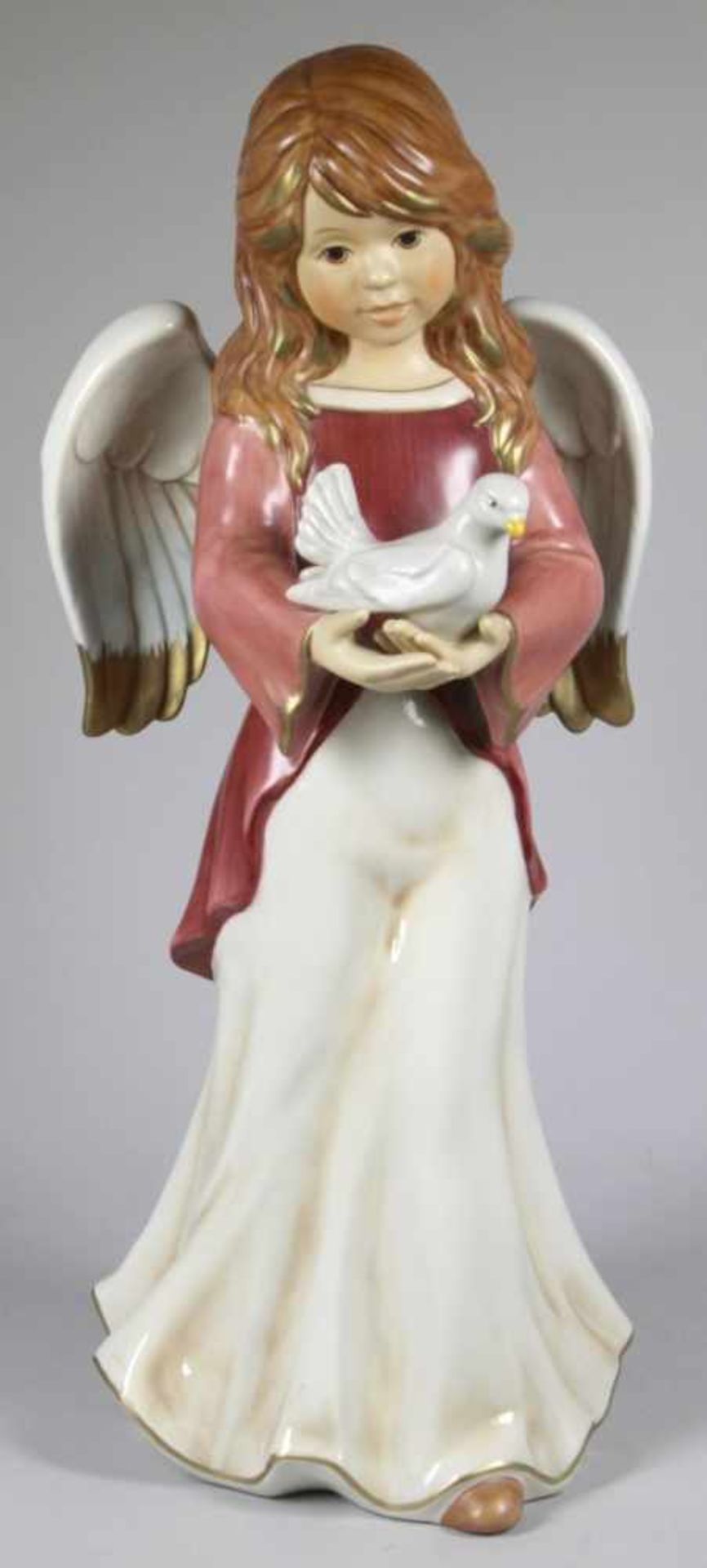 Porzellan-Figur, "Engel mit Taube", Goebel, 2. Hälfte 20. Jh., polychrom, H 43 cm- - -20.00 %