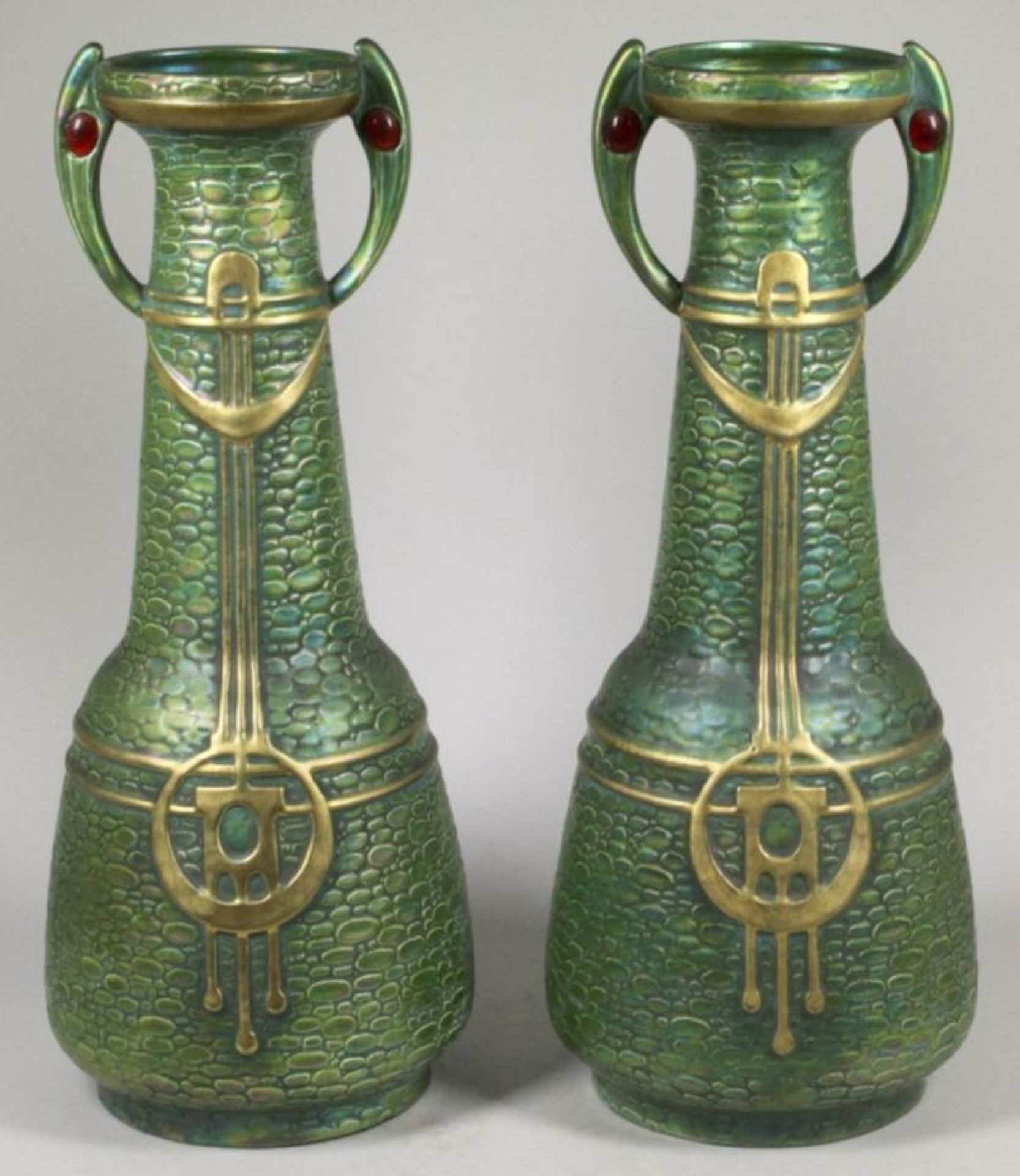 Ein Paar Jugendstil Keramik-Doppelhenkelziervasen, wohl Amphora-Werke, Riessner,Stellmacher & - Bild 2 aus 3