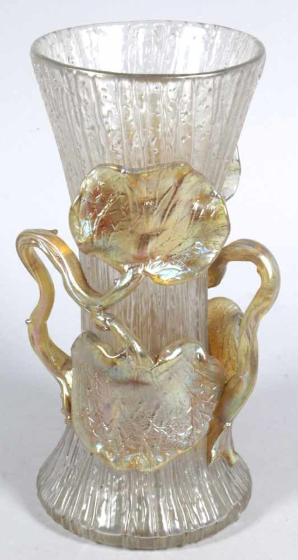 Glas-Ziervase, Klostermühle, Johann Loetz Wwe., um 1900, Dekor: Blitzglas mit Ast undBlättern, - Bild 3 aus 6