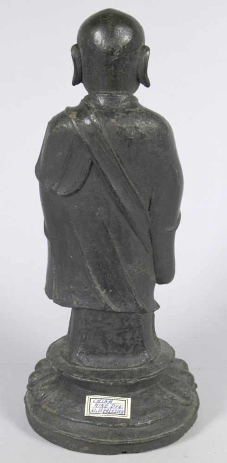 Bronze-Plastik, "Buddha", China oder Tibet, Ming-Dynastie, auf rundem Lotossockelvollplastische, - Bild 3 aus 5