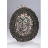 Männerhaus-Maske, Papua, Neu-Guinea, Sepik Gebiet, Schildkrötenpanzer mit aus Tonaufmodelliertem