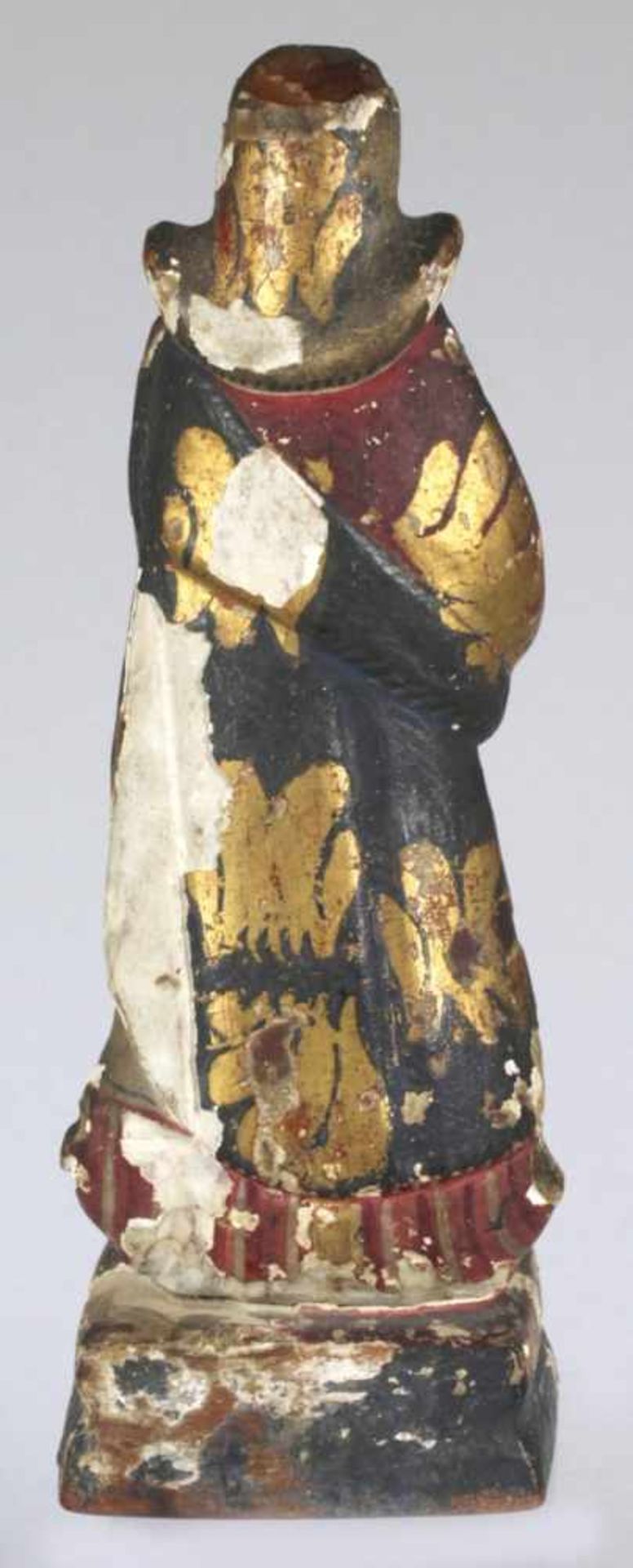 Holz-Madonna, wohl Osteuropa, 18. Jh., Rechteckpodest mit stehender Mariendarstellung - Bild 3 aus 4