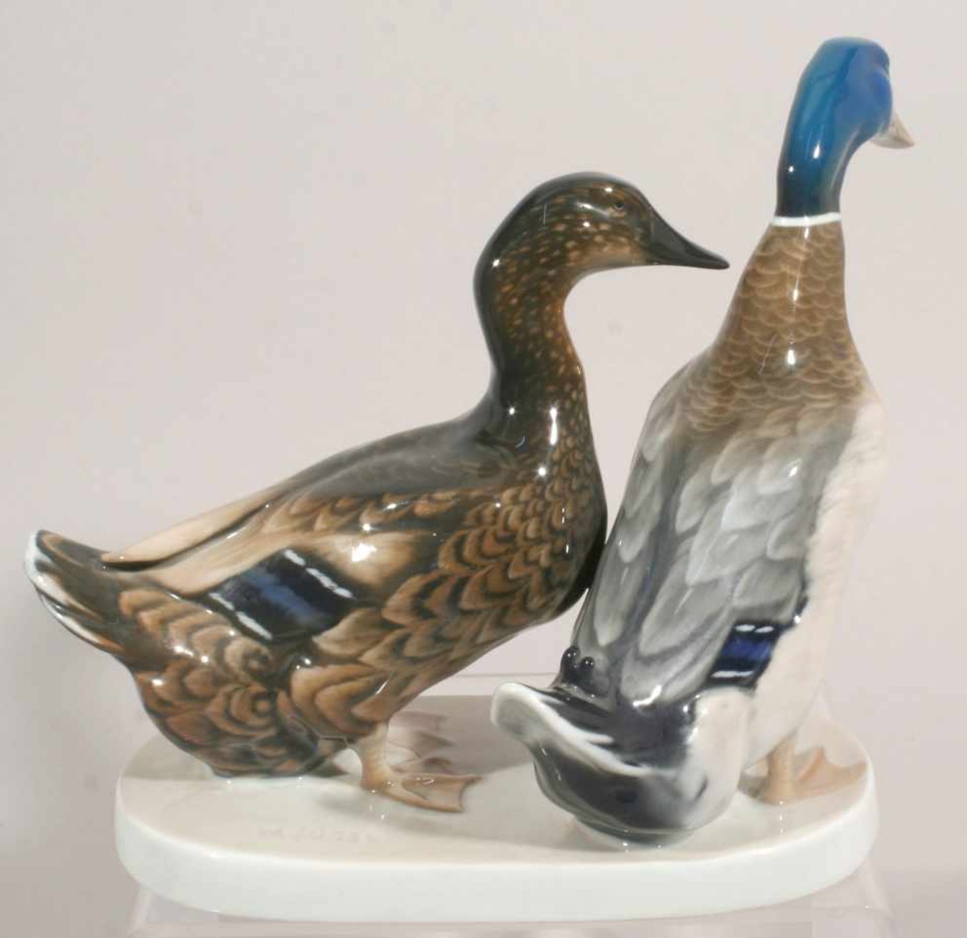Porzellan-Tierplastik, "Entenpaar", Rosenthal, Classic Rose Collection, nach 1974, Entw.:Willy Zügel - Bild 2 aus 6