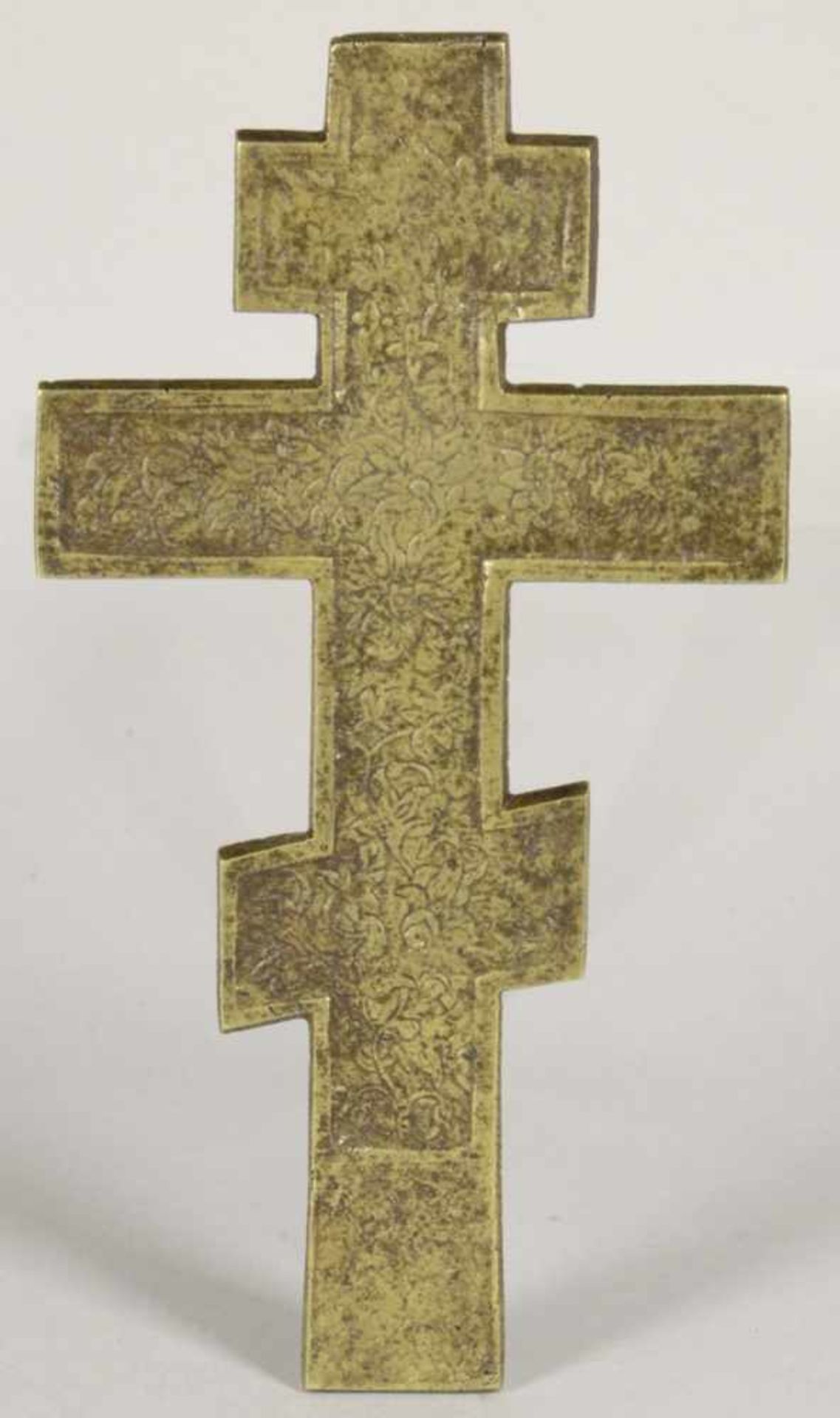 Bronze-Ikonenkreuz, Russland, 19. Jh., flache, orthodoxe Kreuzform mit reliefiertem CorpusChristi, - Bild 2 aus 2
