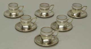6 Mokkatassen mit Untertassen, Silber 800, Lutz & Weiß, weiße Porzellaneinsätze mit Goldrand, 5 cm