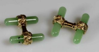 Paar Manschettenknöpfe, in Stabform, De Percin, Paris, GG 750, Jade, 13 g 25.00 % buyer's premium on