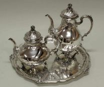 Kaffeekanne, Teekanne, Tablett, Silber 800, deutsch, Barockdekor, 20-26.5 cm hoch, ø 38 cm, zus. ca.