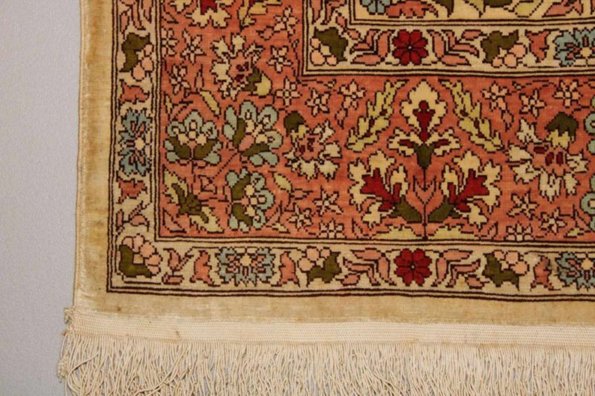 Hereke, Türkei, alt, Seide, ca. 1.00 x 0.63 m 25.00 % buyer's premium on the hammer price, VAT - Image 3 of 4