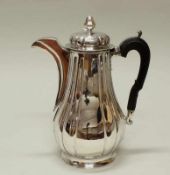 Kaffeekanne, Silber, Osnabrück, um 1730, Meistermarke GP (wohl Georg Hermann Pölking), von Graten