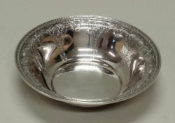 Schale, Silber 925, International Silver & Co., Dekor Persian, 5.5 cm hoch, ø 21.5 cm, ca. 237 g