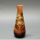 Vase, Emile Gallé, um 1925, Glas, brauner Überfangdekor mit wilden Anemonen, braunrötlich-