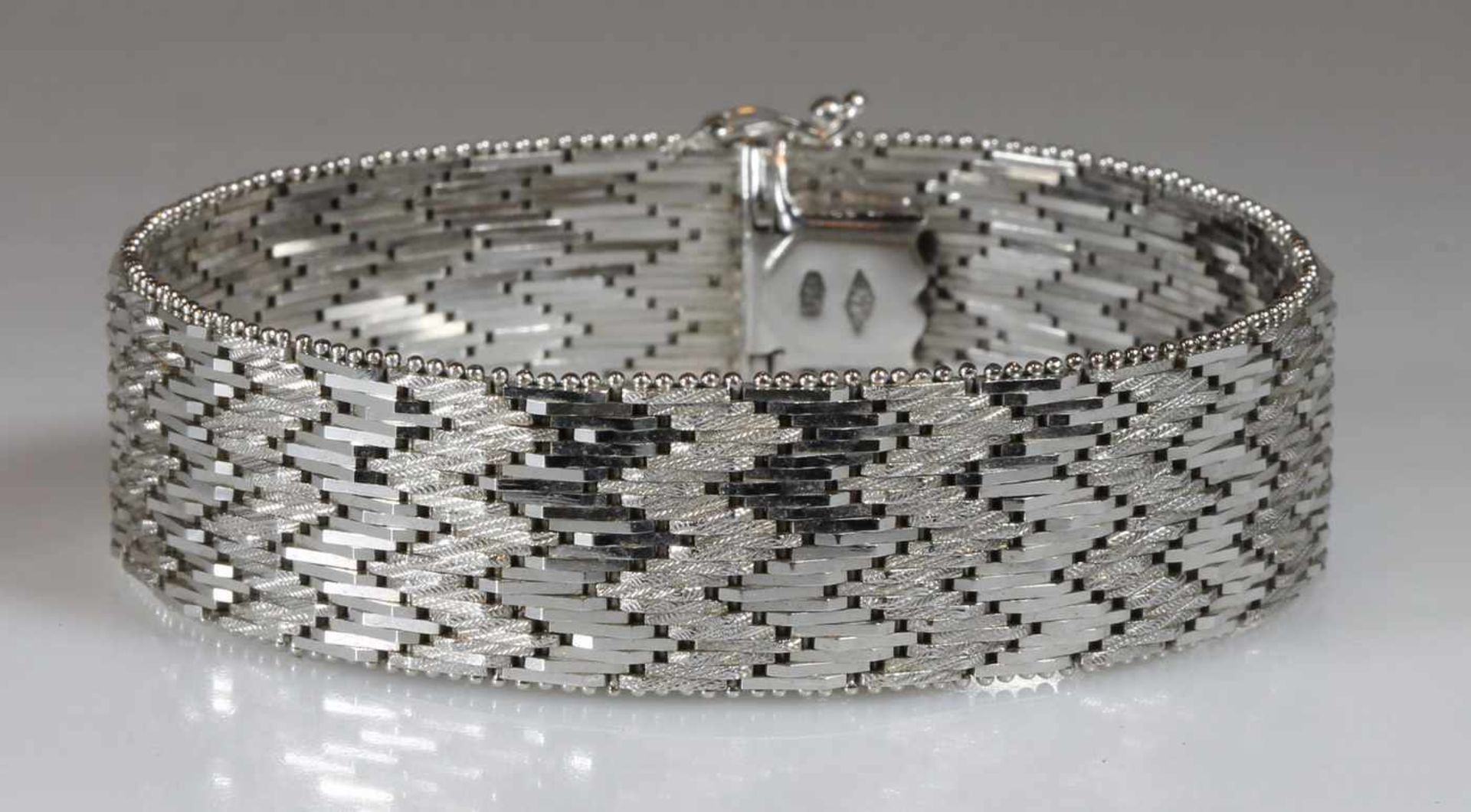 Armband, WG 750, Phantasiemuster, 59 g, 18.5 cm lang