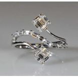 Ring, WG 750, Brillanten und Baguette-Diamanten zus. ca. 0.60 ct., etwa tw-w/si, 3 g, RM 17