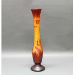 Vase, "Bignones", Daum, Nancy, Anfang 20. Jh., Glas, Keulenform, Überfangdekor mit rötlichen