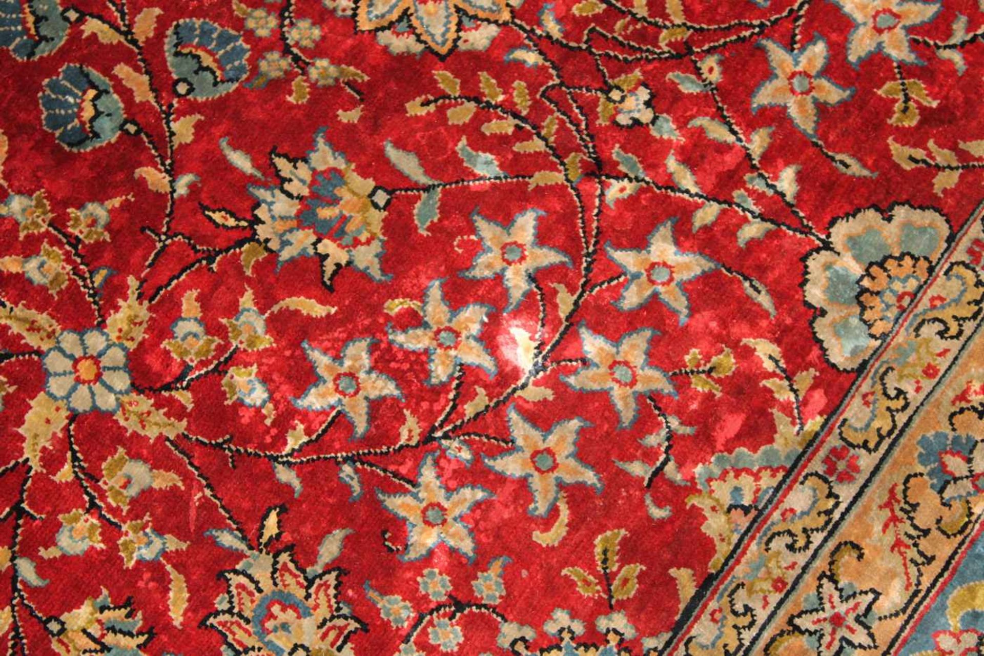 Hereke, Türkei, Seide, ca. 2.25 x 1.65 m, Fransen schadhaft, kleiner Fleck- - -25.00 % buyer's - Image 8 of 10