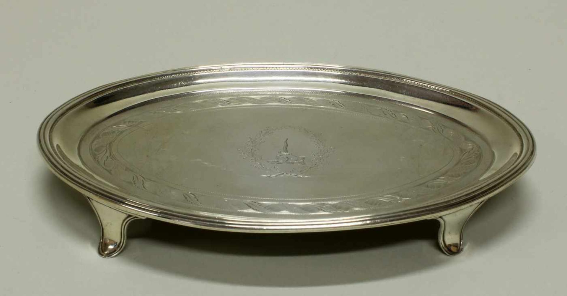 Salver, Silber 925, London, 1799, John Emes, oval, Spiegel mit Spiralband und Emblem, Profilrand,