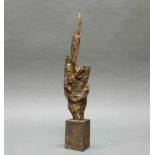 Bronze, goldbraun patiniert, "Abstrakt", 43.5 cm hoch. Provenienz: aus dem Nachlass des Künstlers.