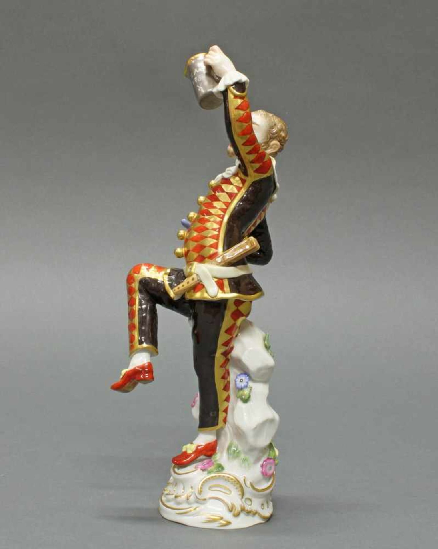 Porzellanfigur, "Harlekin mit Kanne", Meissen, Schwertermarke, 1. Wahl, Modellnummer 64551, - Bild 7 aus 8