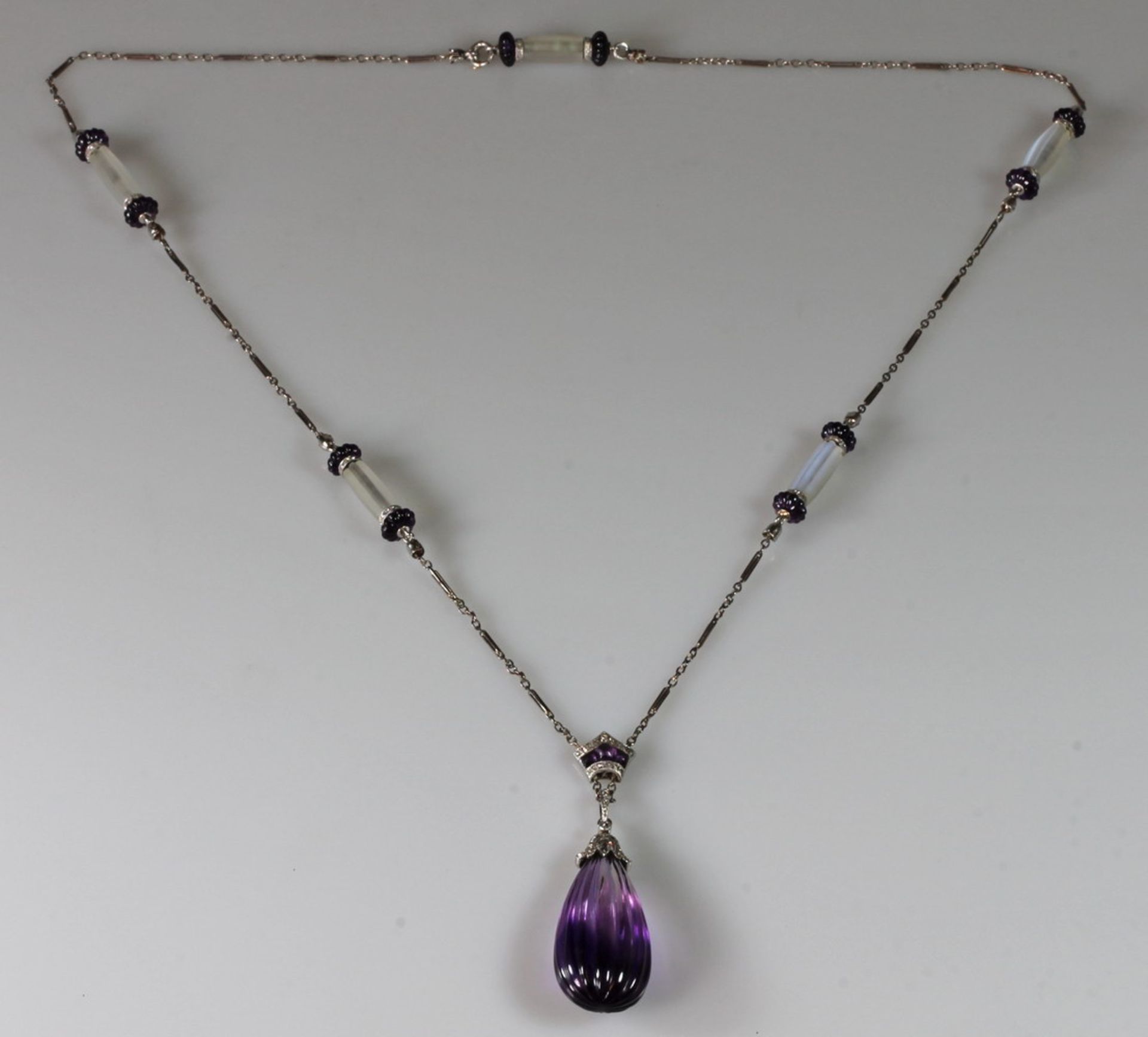 Collier, Art Deco, 1920er/30er Jahre, Fassung Platin 950, Kette Silber, 1 geriefter - Image 2 of 3