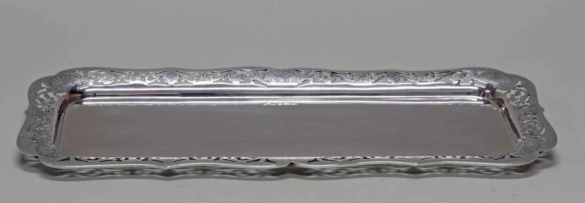 Platte, Silber 925, Birmingham, 1922, rechteckig, durchbrochener Rand mit Rankenzier, 40 x 17.5