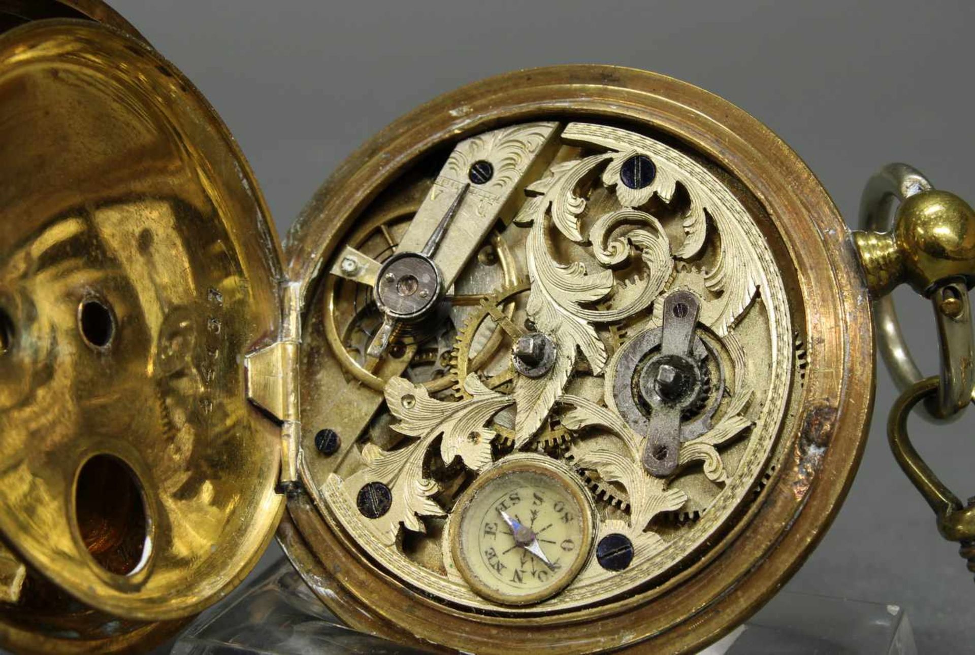 Herrentaschenuhr, mit Kompass, vergoldetes Metallgehäuse, Schlüsselaufzug, Emailzifferblatt, - Bild 8 aus 8