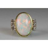 Ring, GG 585, 1 ovaler Voll-Opal-Cabochon, 6 Besatz-Diamanten, 9 g, RM 17- - -25.00 % buyer's