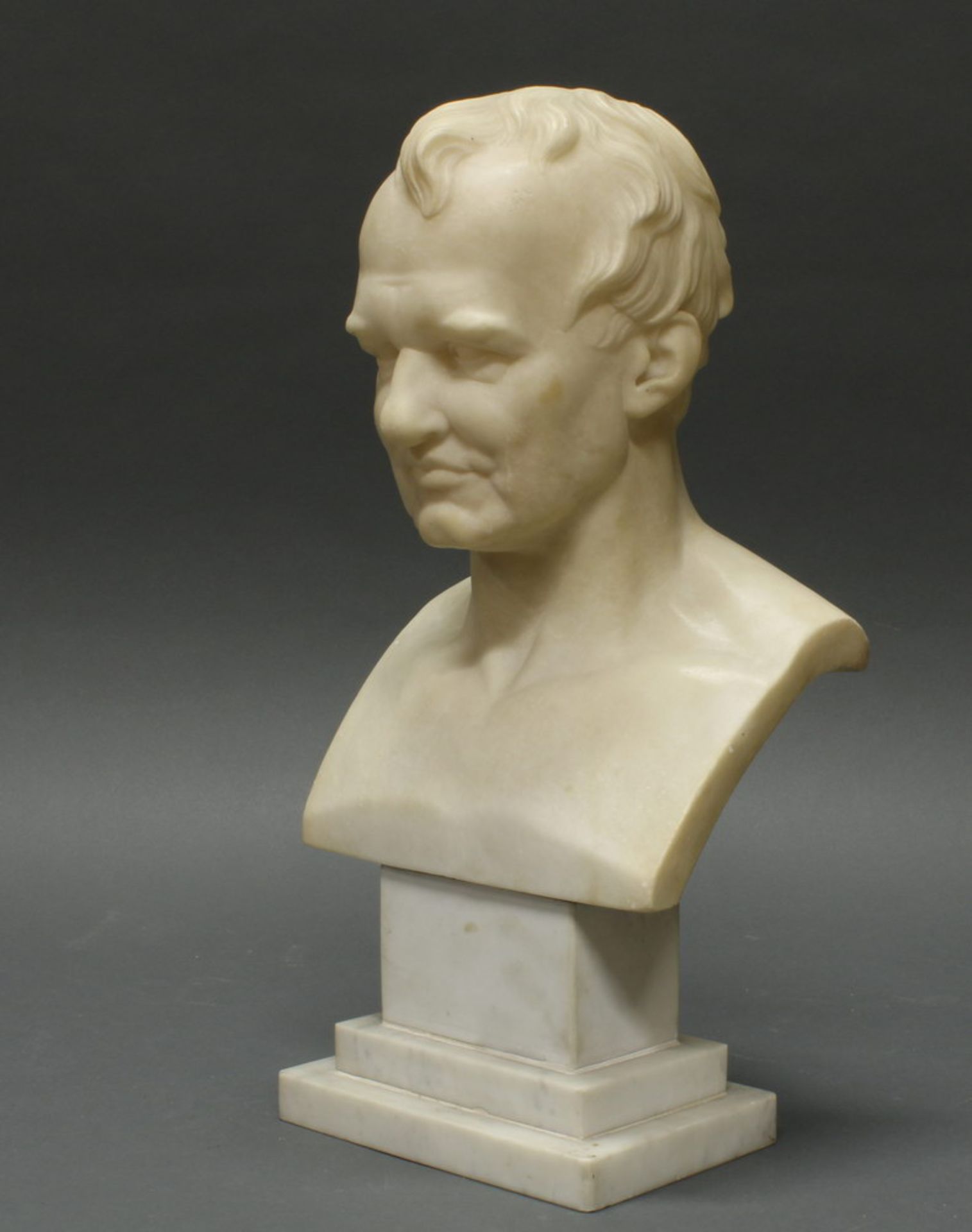 Alabasterbüste, "Alexander von Humboldt", nach Christian Daniel Rauch, Sockel nachträglich, 30 - Image 4 of 6