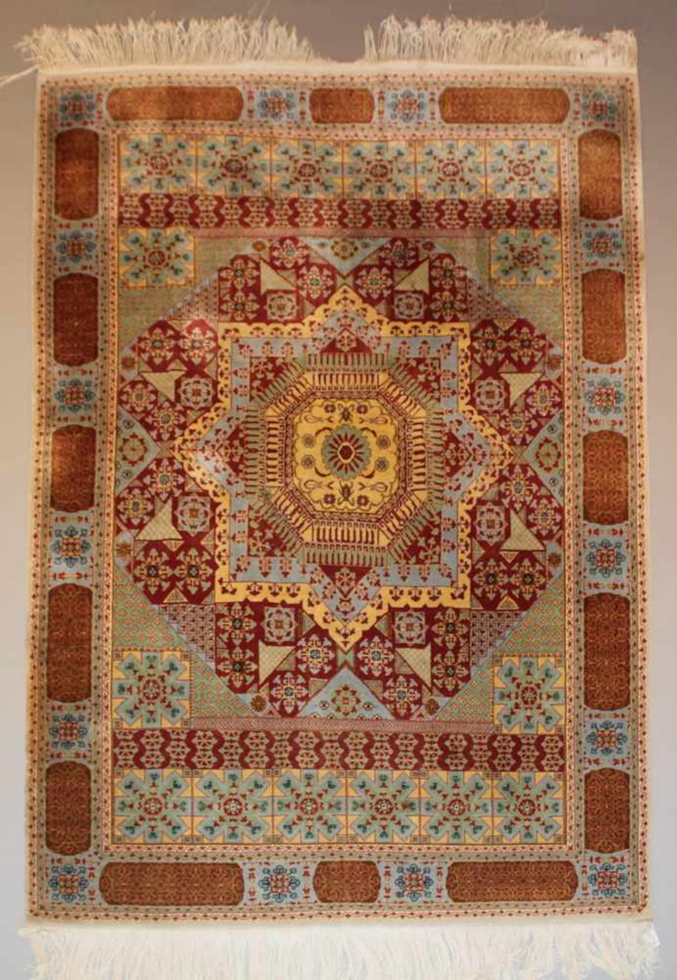 Hereke, Türkei, ca. 2.80 x 1.98 m, leicht fleckig/verschmutzt- - -25.00 % buyer's premium on the