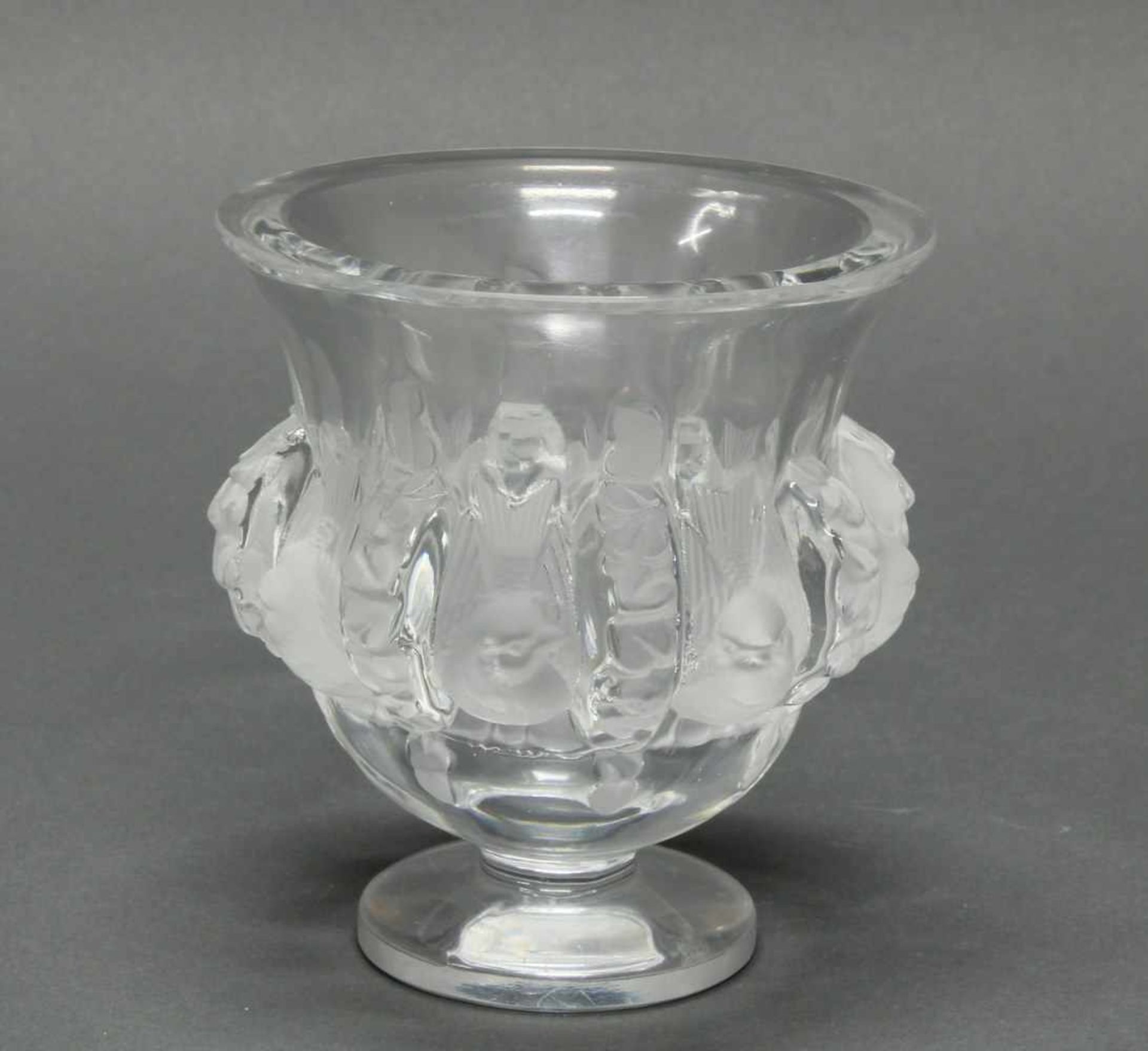 Vase, "Dampierre", Lalique, farbloses Glas, teils mattiert, am Boden umseitig bezeichnet Lalique