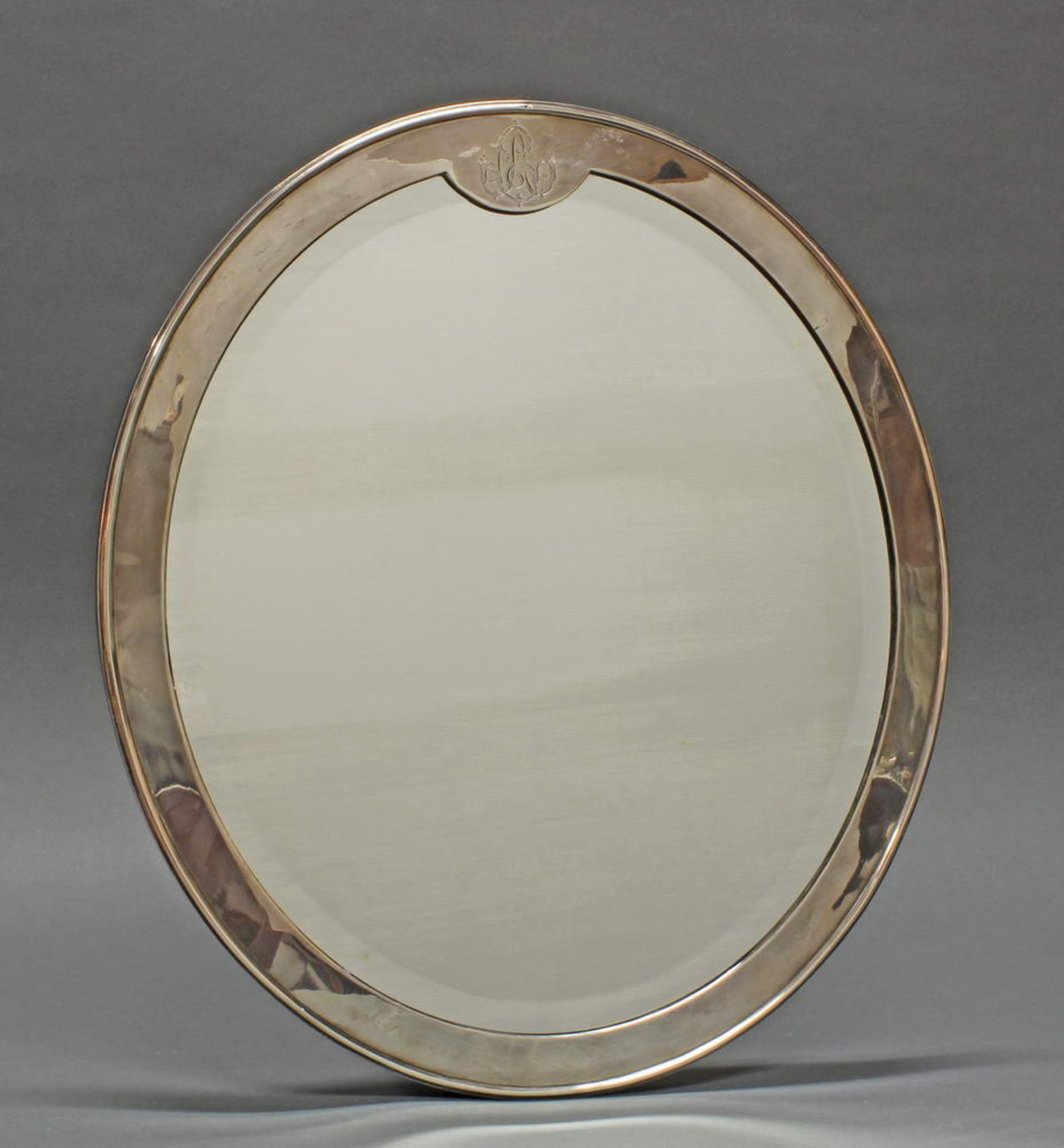 Tischspiegel, Silber, Anfang 20. Jh., oval, Monogrammgravur, Spiegelglas mit Facette, Rückseite