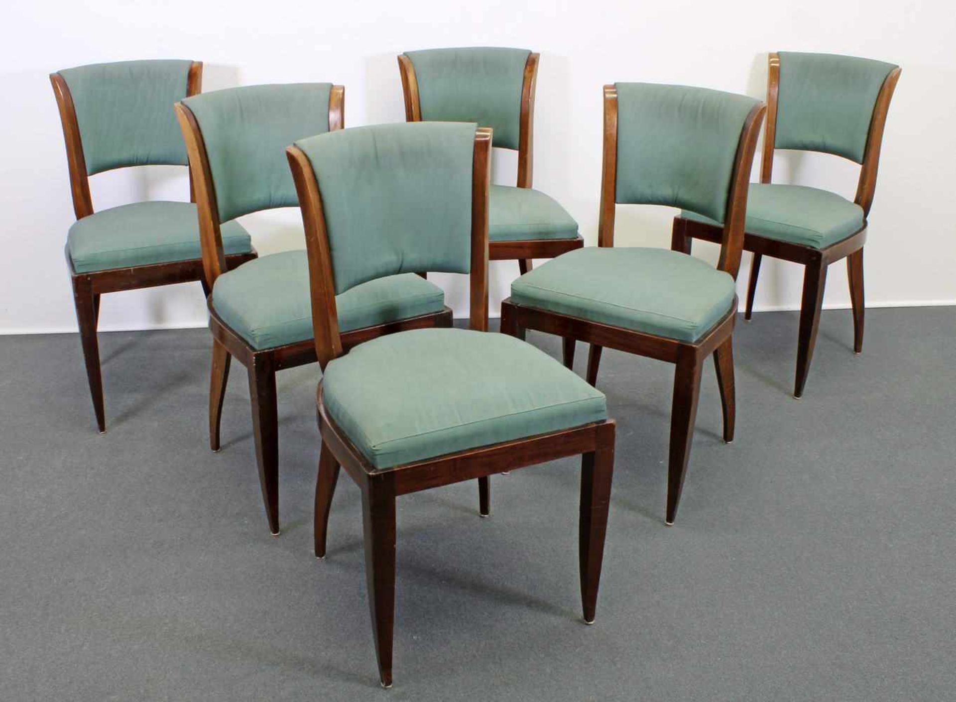 6 Stühle, Art Deco, Frankreich, um 1930, Mahagoni, Sitz- und Rückenpolster, teils leicht fleckig, - Bild 2 aus 2