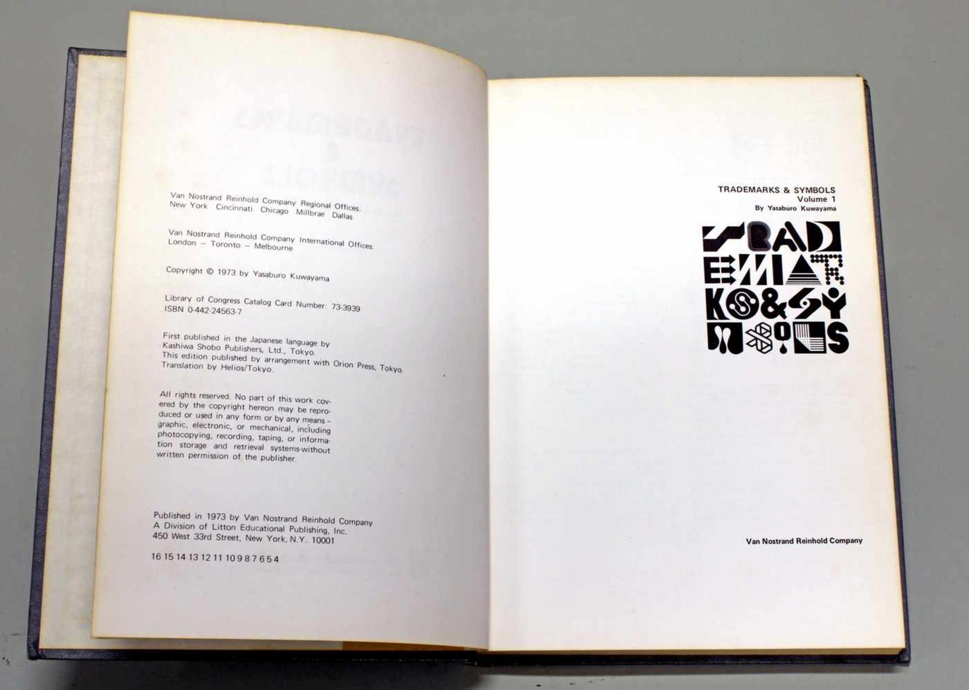 Yasaburo Kuwayama: Trade marks and symbols, Vol. 1 and 2, New York/ Melbourne 1973- - -25.00 % - Bild 3 aus 6