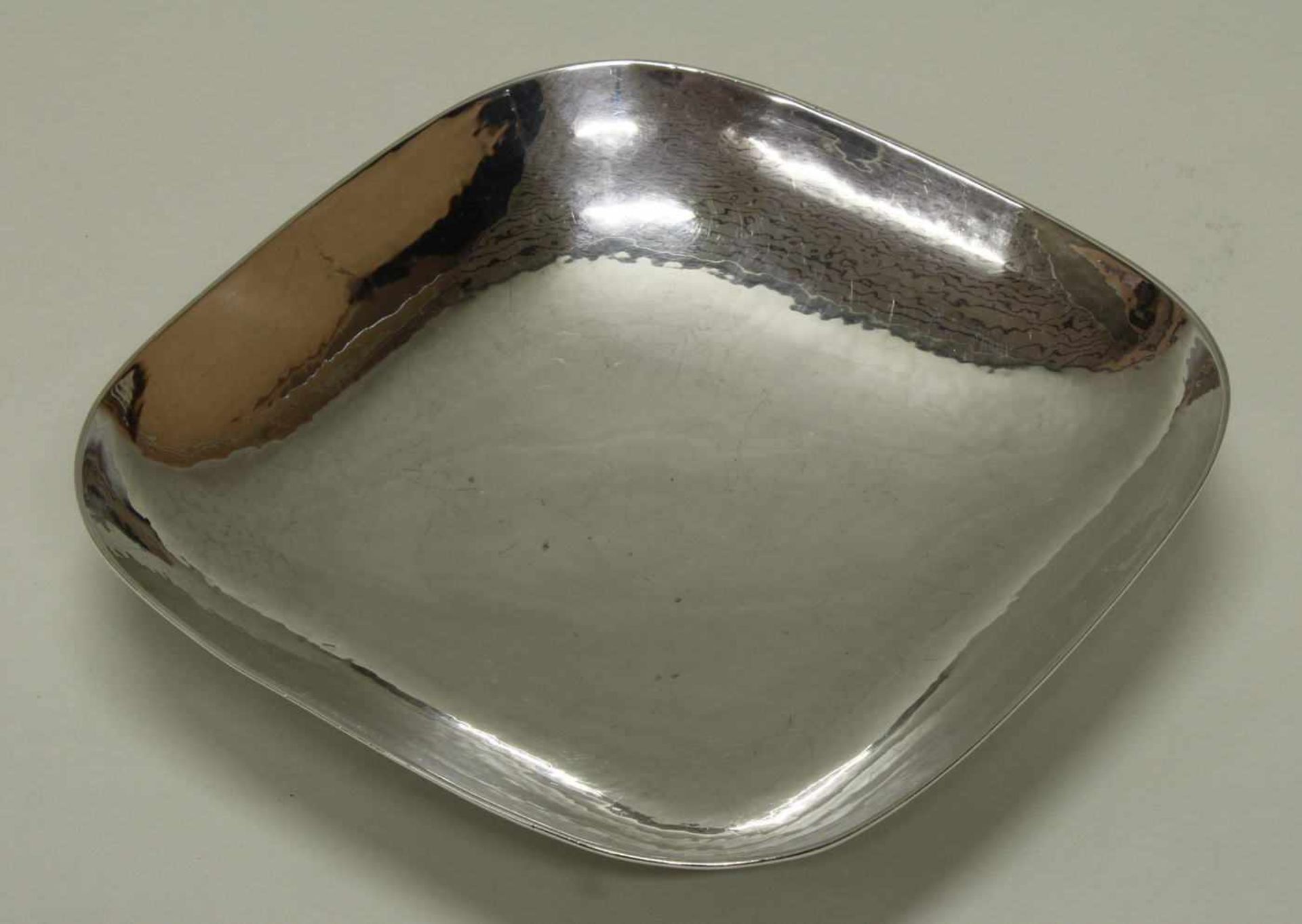 Schale, Silber 835, deutsch, vierseitig, auf flachem Stand, 4 x 20.5 x 20.5 cm, ca. 258 g- - -25.