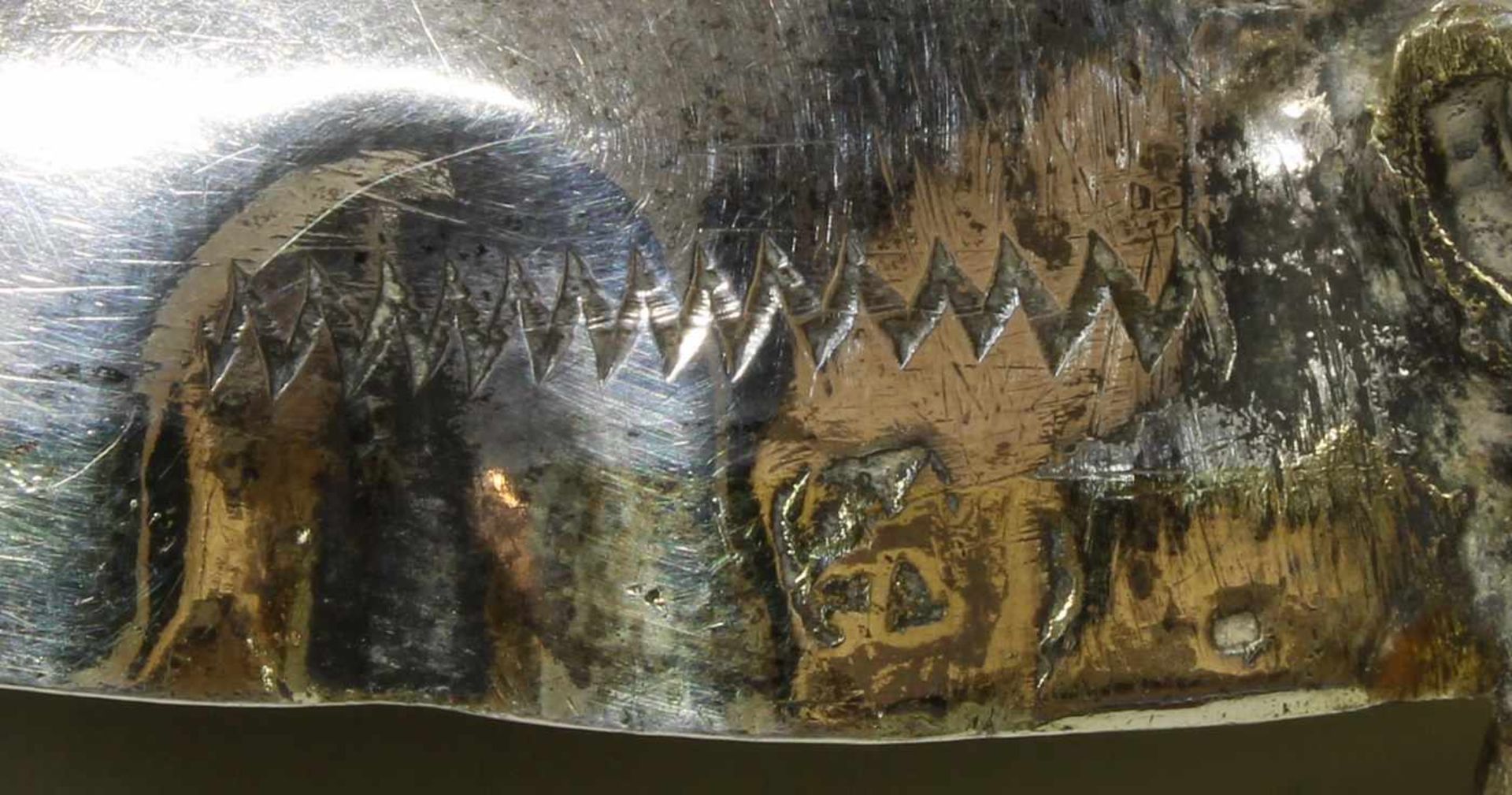 Kleine Branntweinschale, "Jagdszene", Silber, Augsburger Pinienmarke, Tremolierstich, Meistermarke - Image 7 of 10