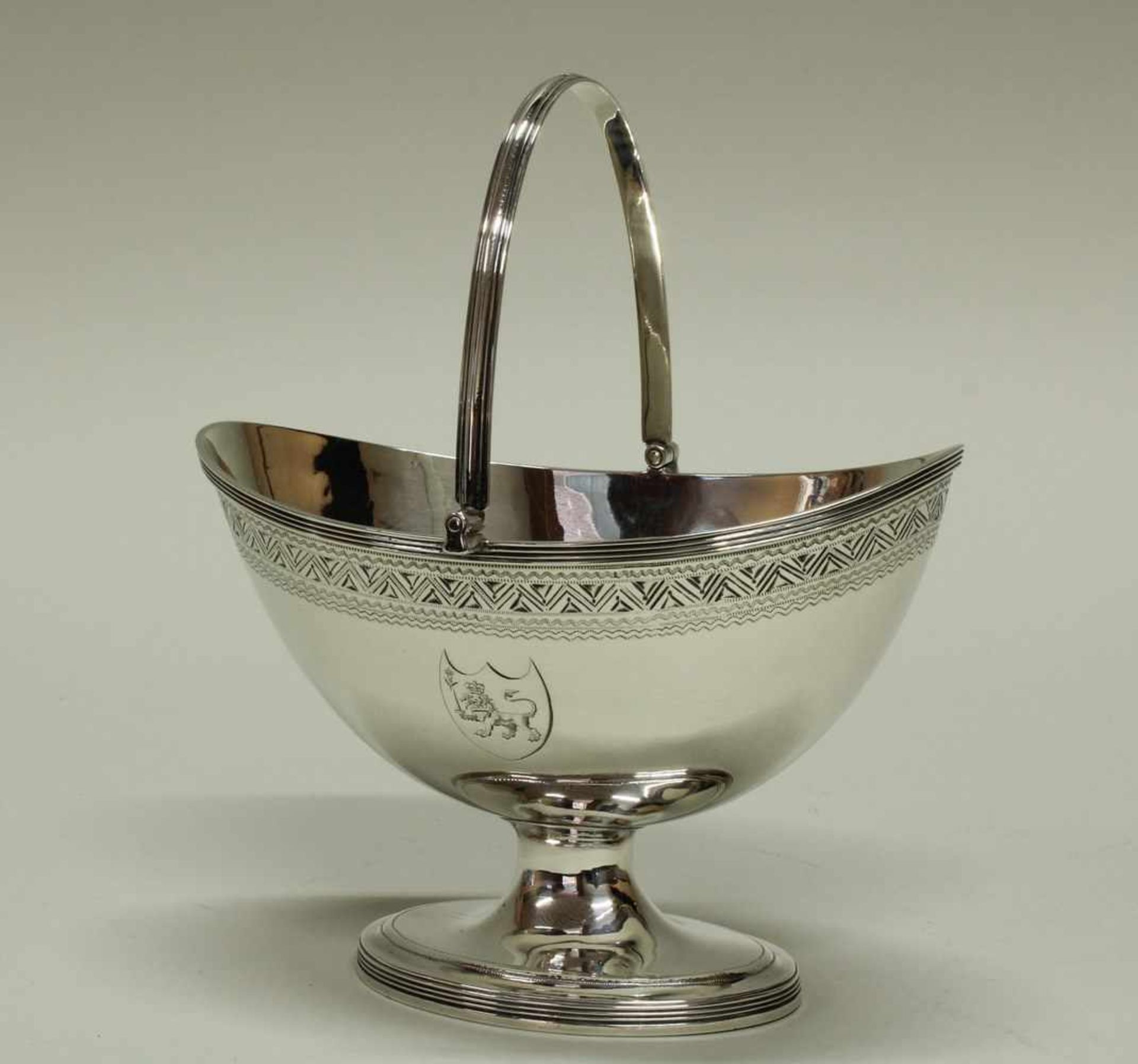 Zuckerschale, Silber 925, London, 1794, Henry Chawner, beweglicher Bügelhenkel, Zackenbordüre und