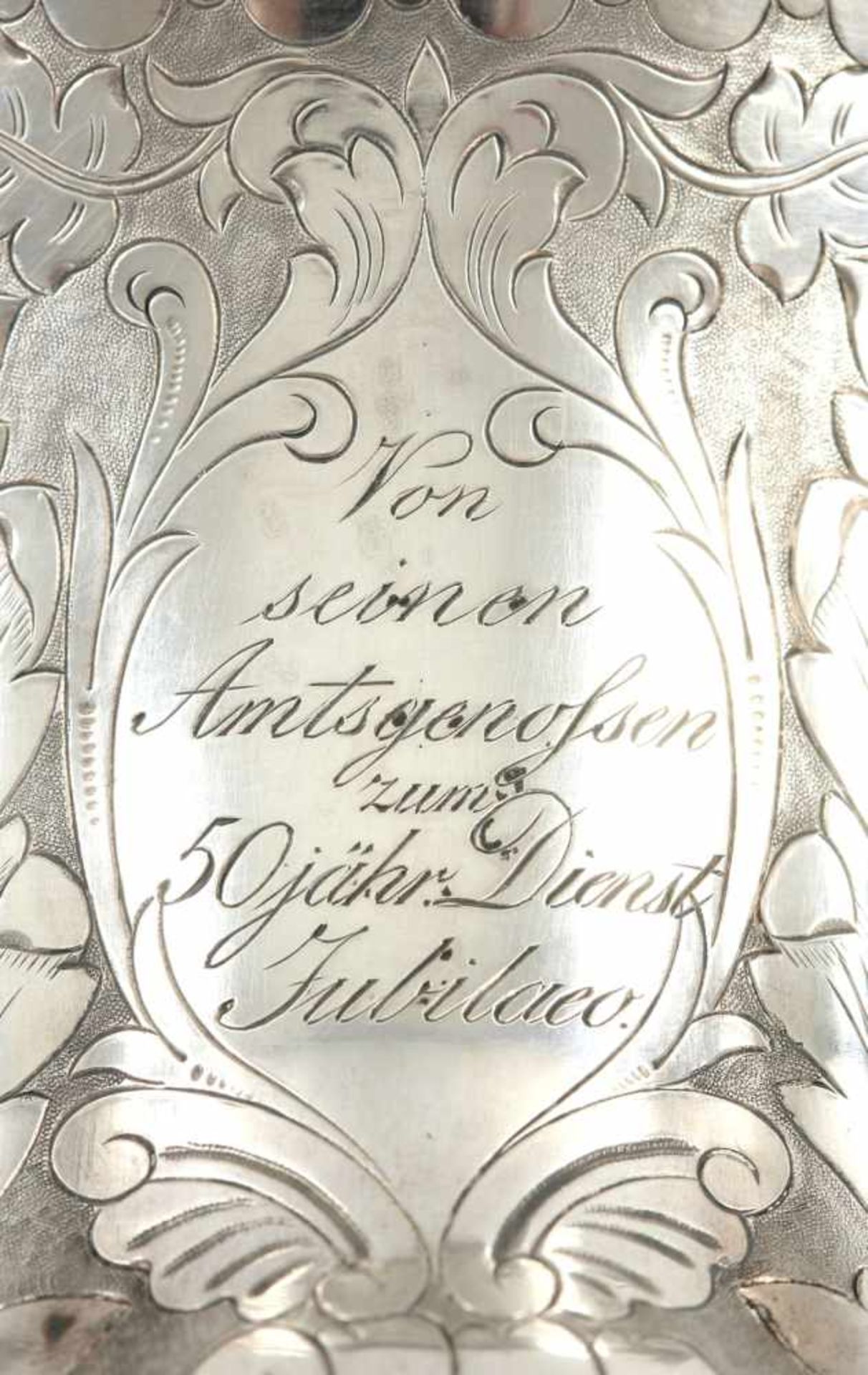 Prunk-Deckelpokal auf PresentoirSilber, Humbert u. Sohn (Berlin), 1840 In gebuckelter Balusterform - Bild 6 aus 6