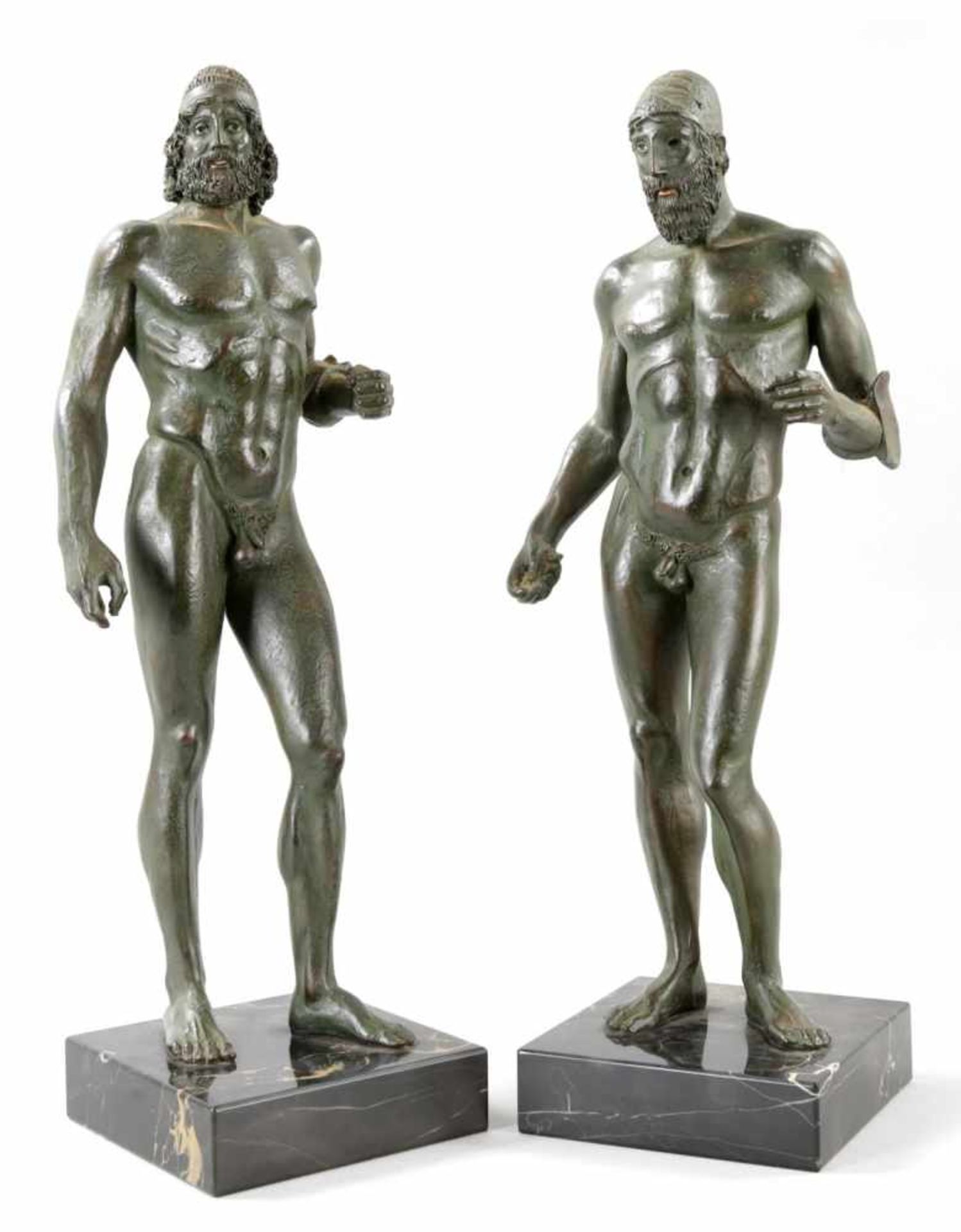 SkulpturenpaarMasseguß, 2.H.20.Jh. Nach den 1972 entdeckten Figuren "Heroen von Riace" in