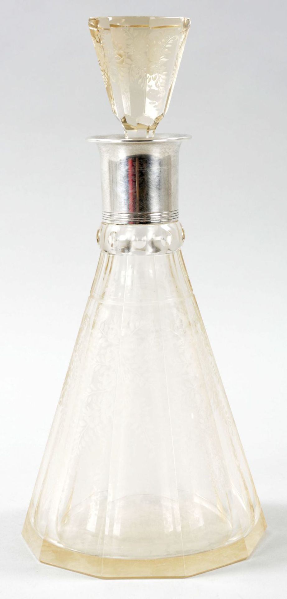 Karaffe925er Silber/Glas, wohl Norwegen, 1930er Jahre Korpus in Form eines dekagonal gekantetem
