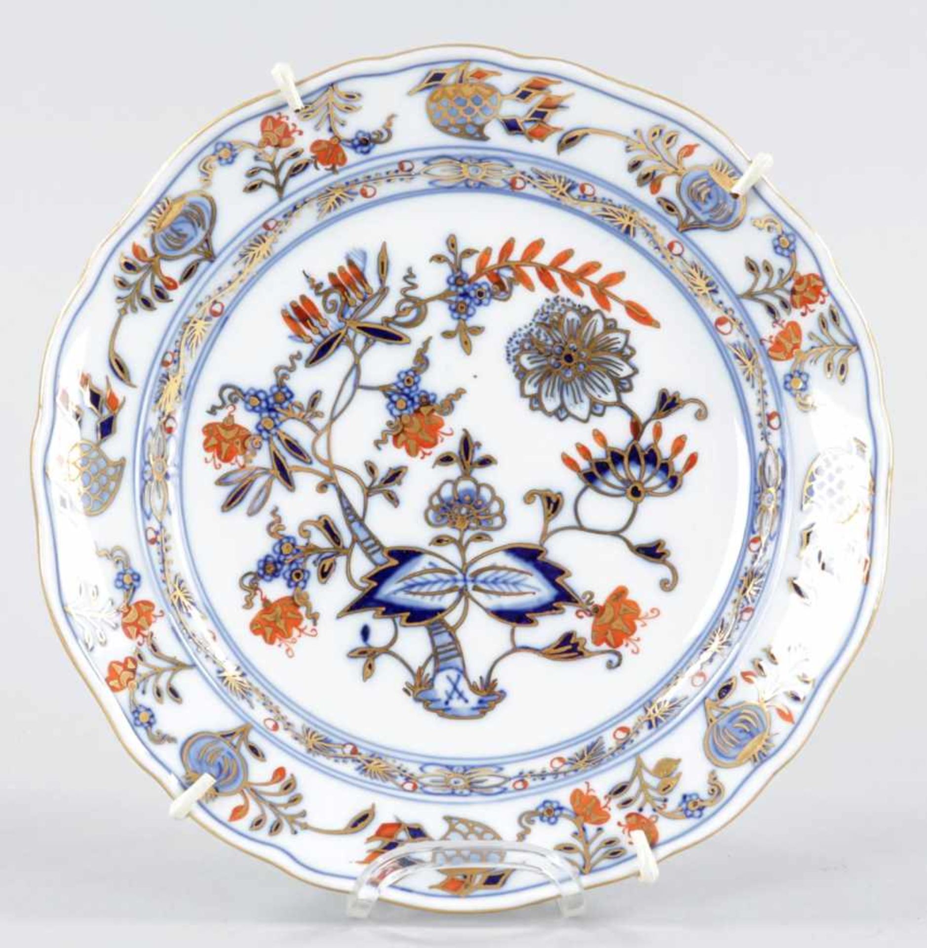 TellerPorzellan, Meissen, um 1900 Form "Neuer Ausschnitt", Dekor "Zwiebelmuster" in Gold u.