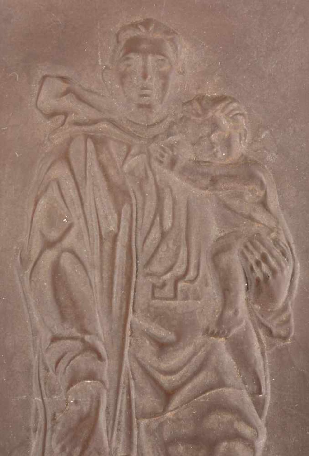 PlaketteBöttger-Steinzeug, Meissen, 20.Jh. Hochrechteckige Reliefplatte m. einem russischen Soldaten - Image 2 of 3