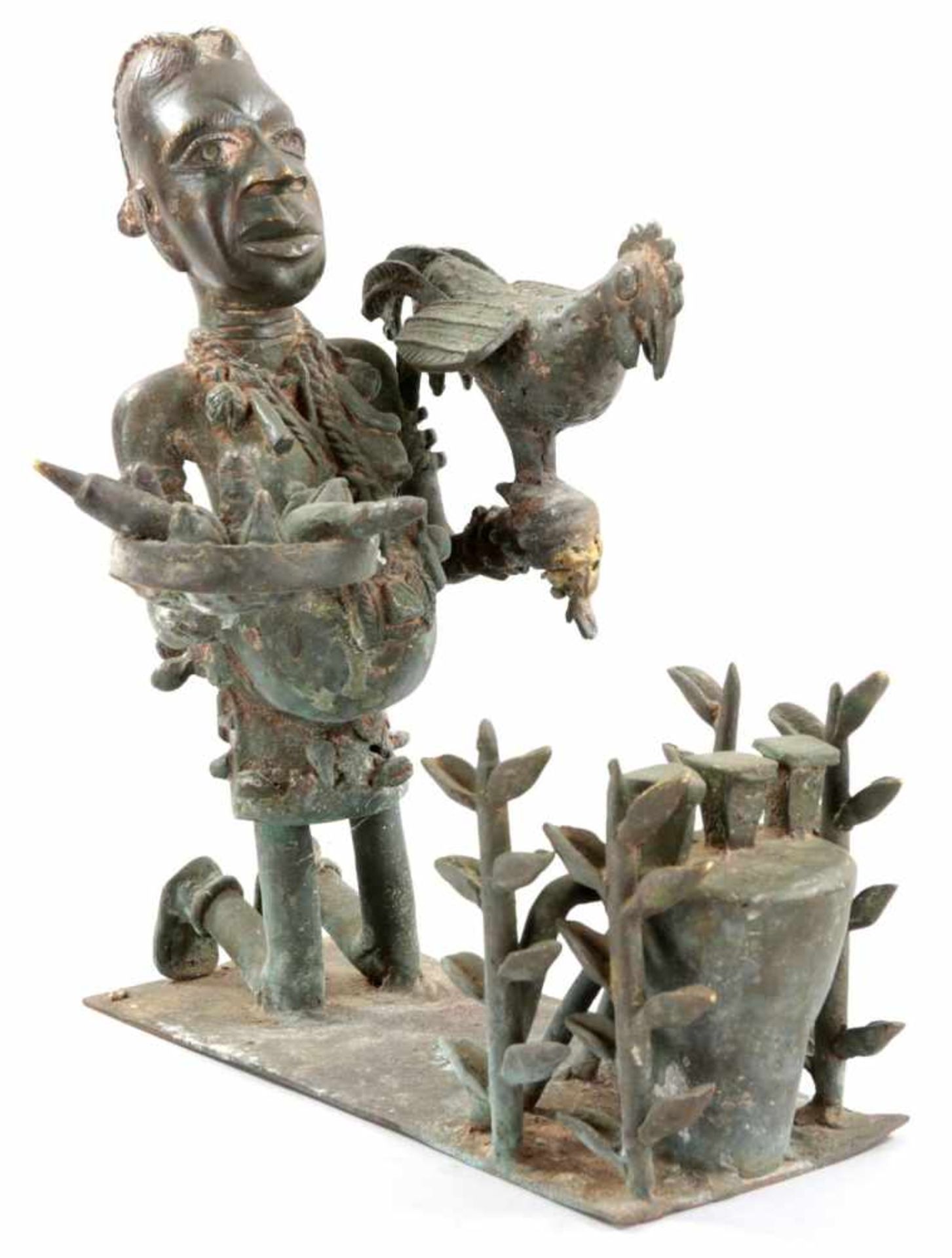 Figurengruppe "Opferzeremonie"Metallguss, Nigeria, 20.Jh. Wohl Museumsreplik im Benin-Stil. Auf
