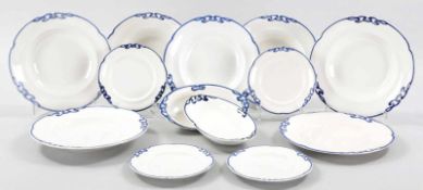 Jugendstil-ServiceSteingut, Villeroy & Boch (Dresden), um 1900/Anf. 20.Jh. Dekor "Blaue Olga".