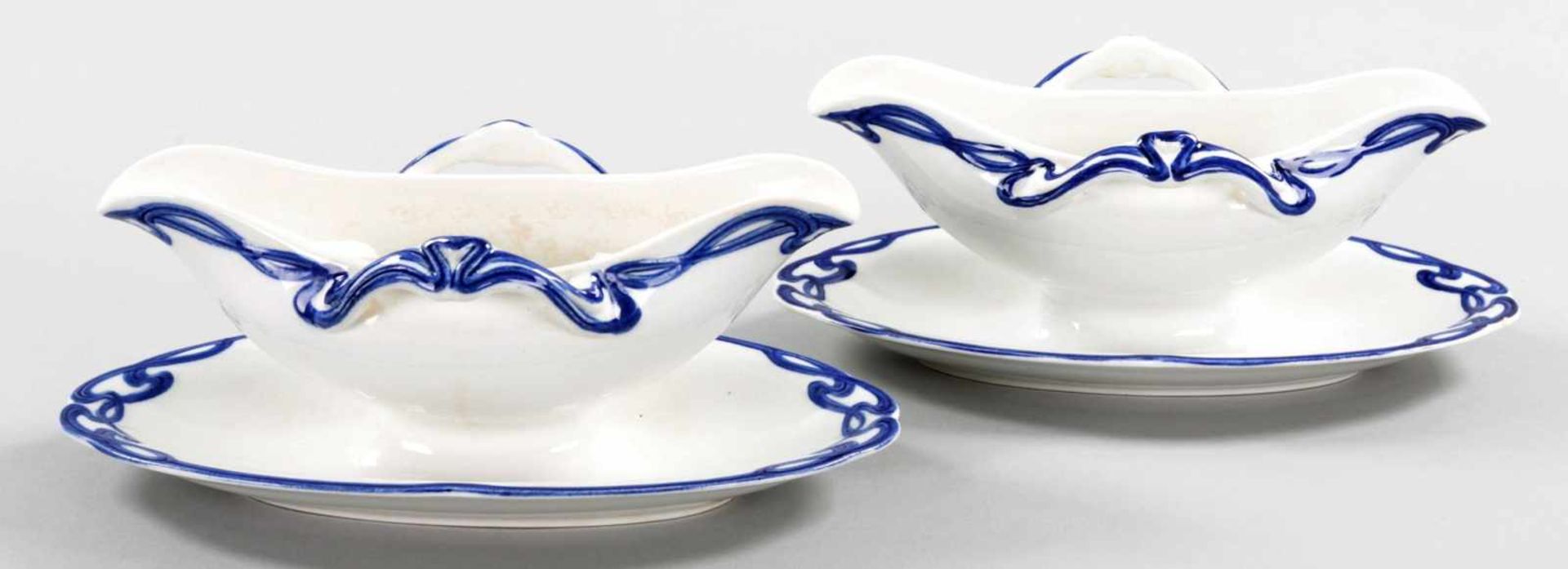 Jugendstil-SaucièrenSteingut, Villeroy & Boch (Dresden), um 1900 Dekor "Blaue Olga", fest auf