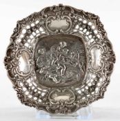 Kl. Schale800er Silber, Deutschland, um 1900 Durchbruchrand m. Rocaillereserven u. Rosenblüten. Im